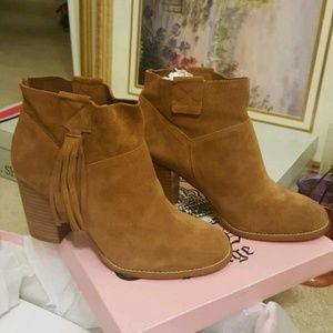 Crown Vintage Western Booties - Size 7.5
